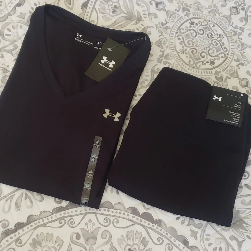*** SOLD *** Women’s Under Armour Bundle - Picture 1 of 6